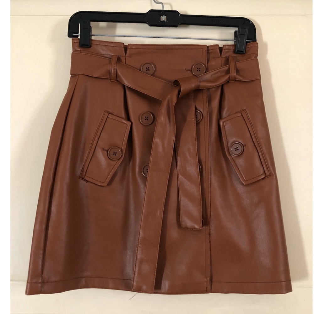 Brown Faux-Leather Skirt🤎